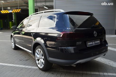 Volkswagen Passat Variant 2012 черный - фото 6