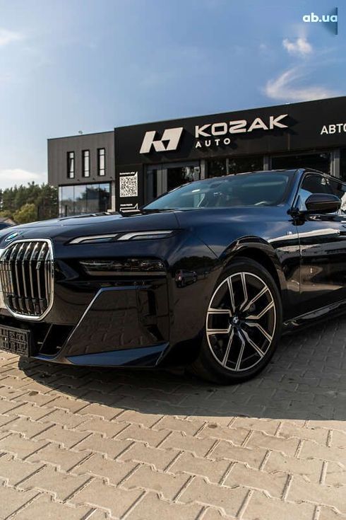 BMW i7 2024 - фото 7