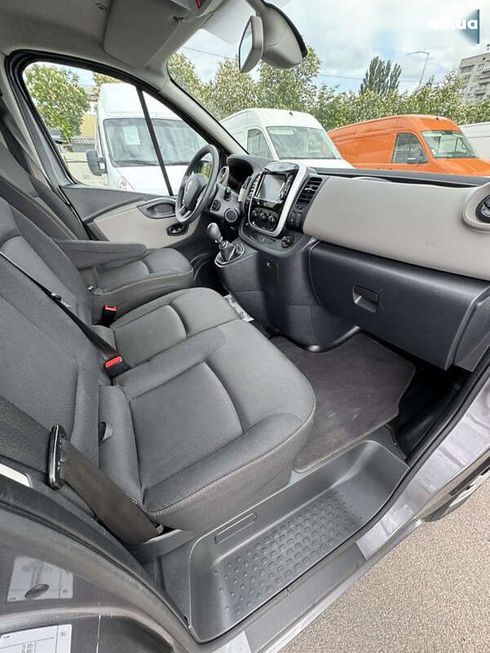 Renault Trafic 2016 - фото 27