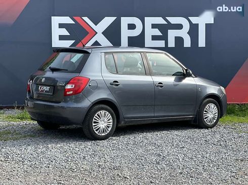 Skoda Fabia 2008 - фото 9