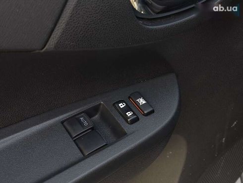 Toyota Verso 2012 - фото 14