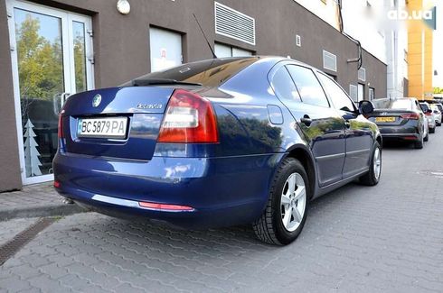 Skoda Octavia 2010 - фото 9