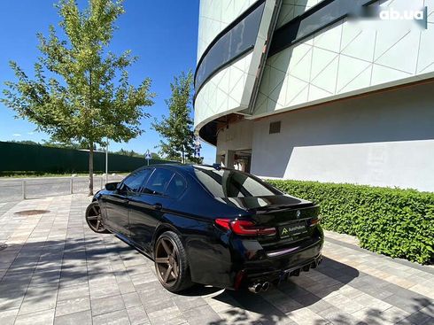 BMW 5 серия 2017 - фото 11