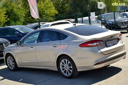 Ford Fusion 2017 - фото 20