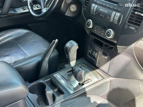 Mitsubishi Pajero Wagon 2007 черный - фото 40