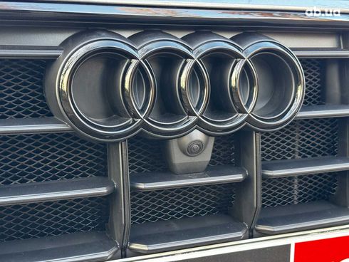 Audi Q8 2020 серый - фото 18