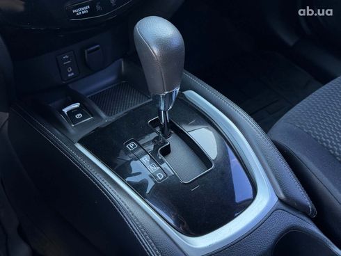 Nissan Qashqai 2017 белый - фото 24