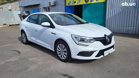Renault Megane 2018 - фото 9