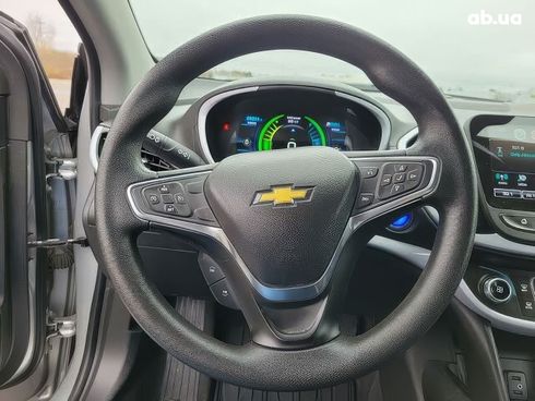 Chevrolet Volt 2018 серебристый - фото 7