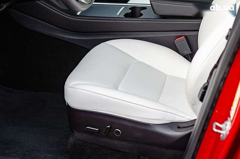 Tesla Model Y 2021 - фото 30