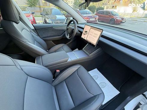 Tesla Model Y 2025 - фото 9