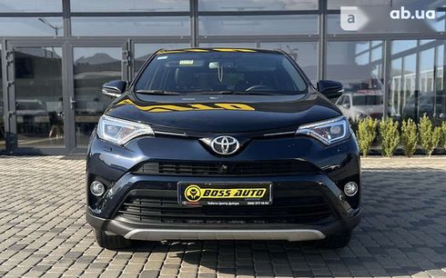 Toyota RAV4 2017 - фото 2