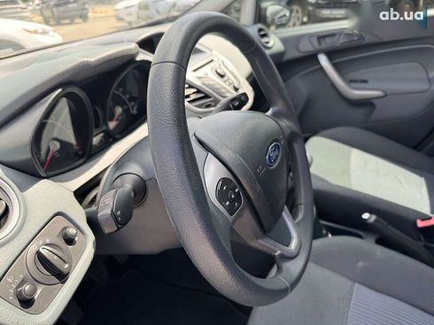 Ford Fiesta 2011 - фото 13