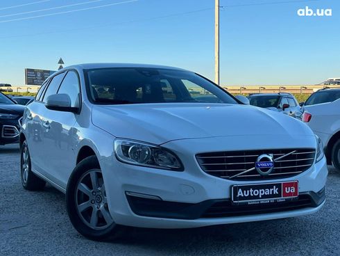 Volvo V60 2014 белый - фото 10