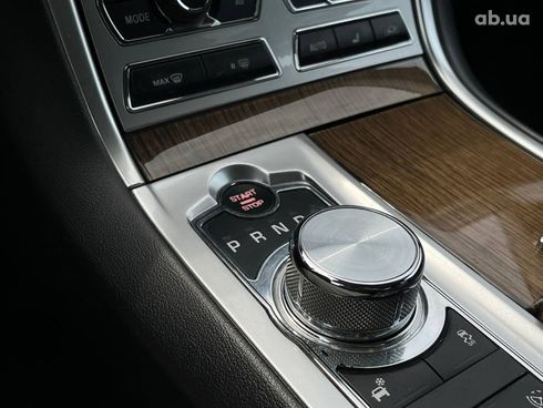 Jaguar XF 2015 серый - фото 25