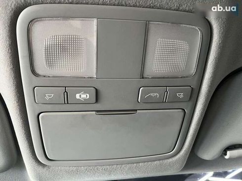 Hyundai H-1 2016 - фото 17
