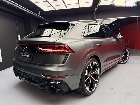 Audi RS Q8 2021 - фото 19