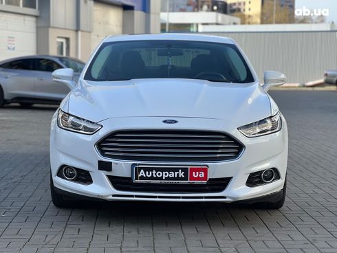 Ford Fusion 2015 белый - фото 2