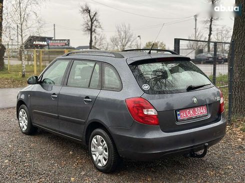 Skoda Fabia 2008 - фото 12