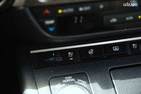 Lexus ES 2015 - фото 19