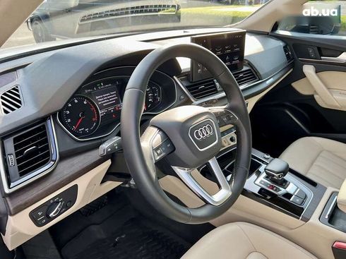 Audi Q5 2021 - фото 18