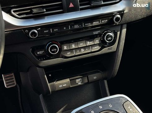 Kia Niro 2020 - фото 24