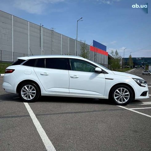 Renault Megane 2018 - фото 2
