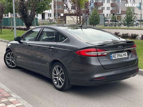 Ford Fusion 2017 - фото 6