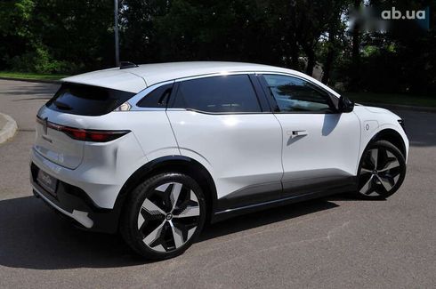 Renault Megane 2023 - фото 13