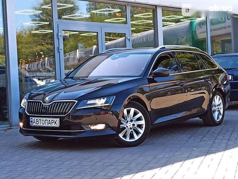 Skoda Superb 2017 - фото 3