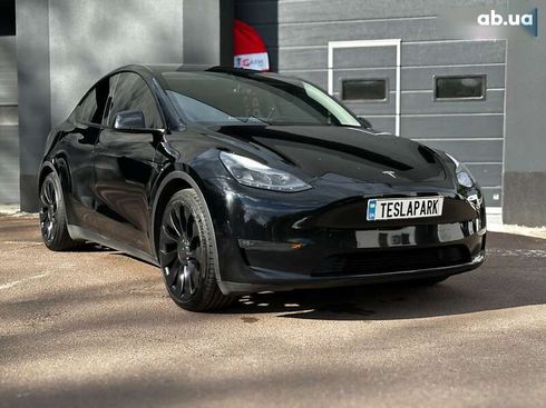 Tesla Model Y 2022 - фото 12