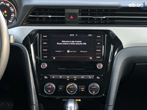 Volkswagen Passat 2021 - фото 29
