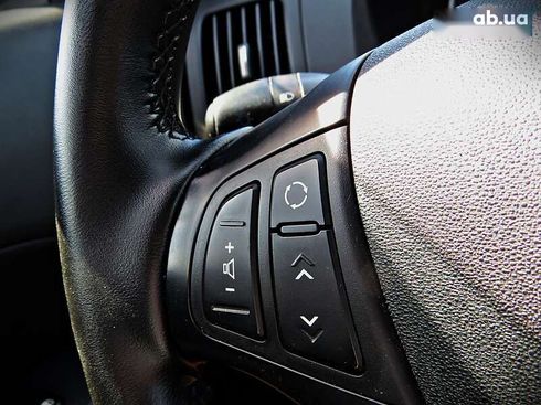 Hyundai i30 2011 - фото 9