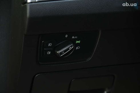 Volkswagen Passat 2017 - фото 21