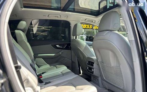 Audi Q7 2017 - фото 16