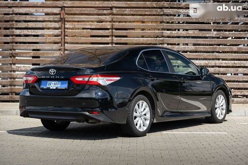 Toyota Camry 2017 - фото 7