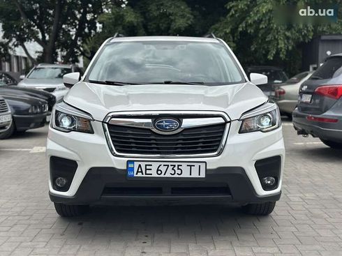 Subaru Forester 2018 - фото 2