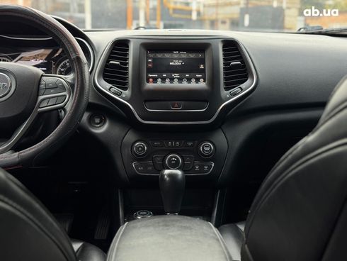 Jeep Cherokee 2018 белый - фото 41