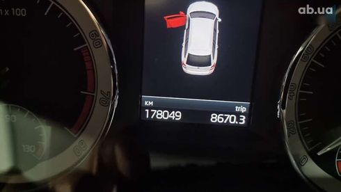 Skoda Octavia 2019 - фото 12