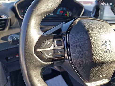 Peugeot 208 2021 - фото 27