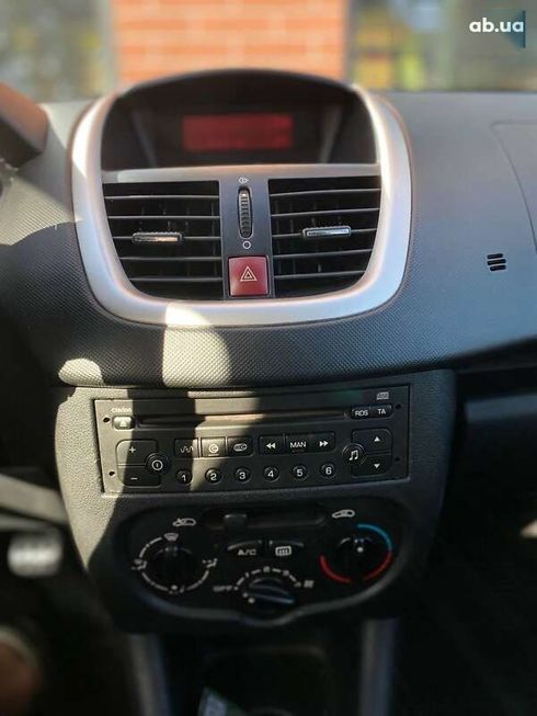 Peugeot 206 2009 - фото 26