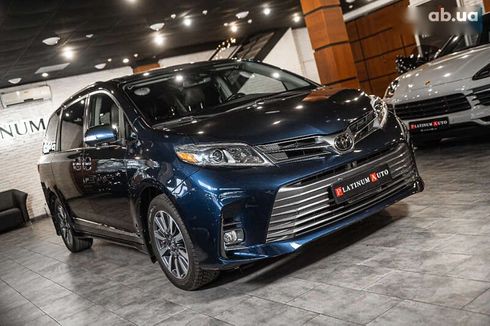 Toyota Sienna 2018 - фото 20