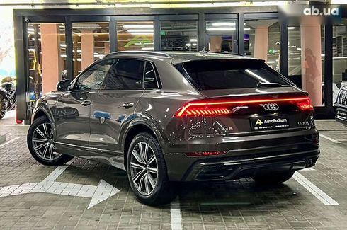 Audi Q8 2019 - фото 10