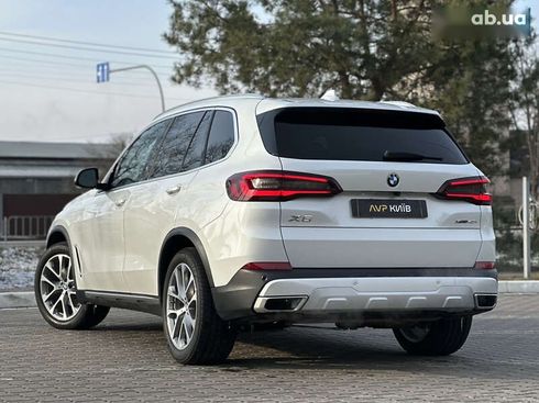 BMW X5 2020 - фото 23