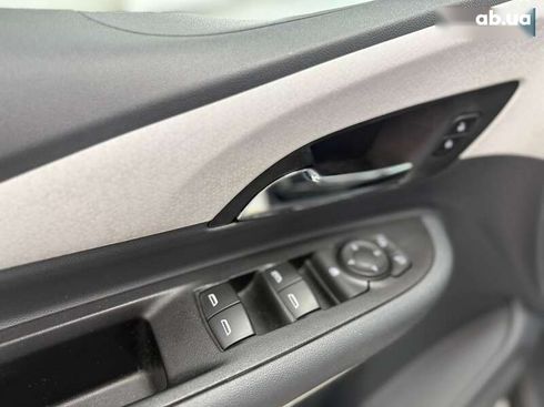 Chevrolet Bolt 2017 - фото 19