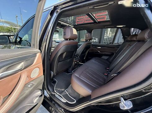 BMW X5 2018 - фото 26