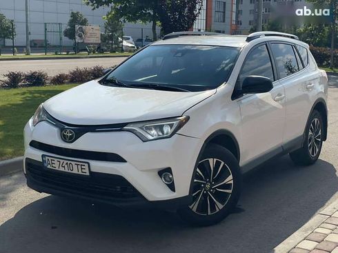 Toyota RAV4 2018 - фото 3