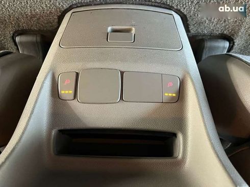 Kia Carnival 2016 - фото 18