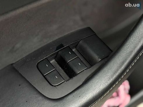 Tesla Model 3 2021 - фото 11