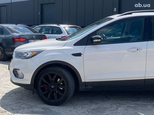 Ford Escape 2017 белый - фото 17